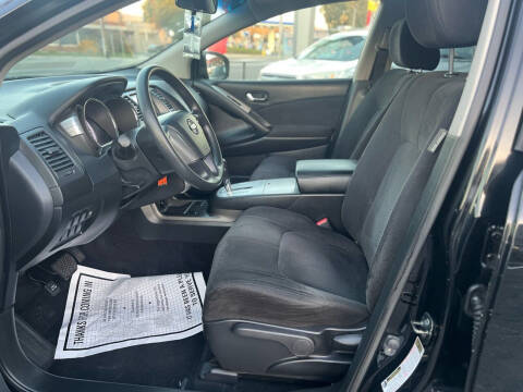 2012 Nissan Murano LE