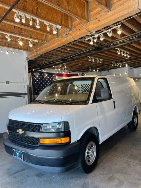 2023 Chevrolet Express 2500
