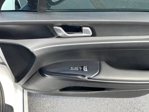 2022 Kia K5