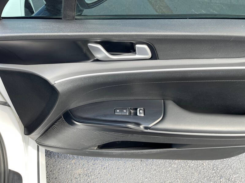 2022 Kia K5