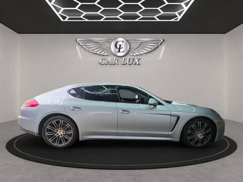 2016 Porsche Panamera 4