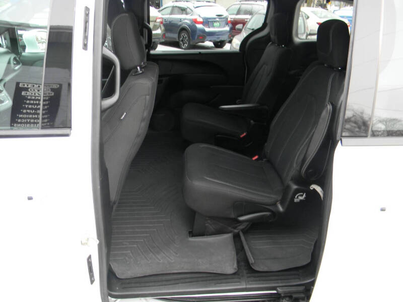 2018 Chrysler Pacifica Touring Plus