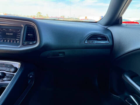 2020 Dodge Challenger SXT