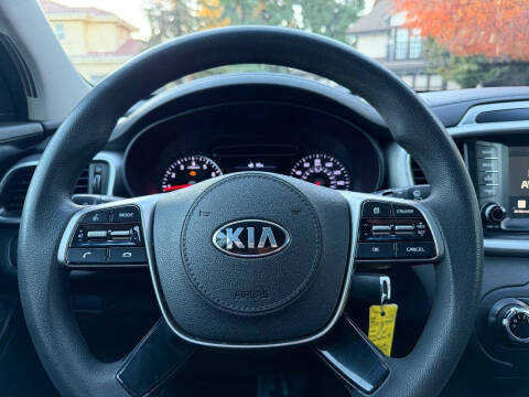 2019 Kia Sorento LX