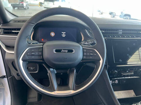 2025 Jeep Grand Cherokee L Altitude