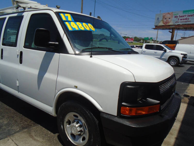 2017 Chevrolet Express 2500
