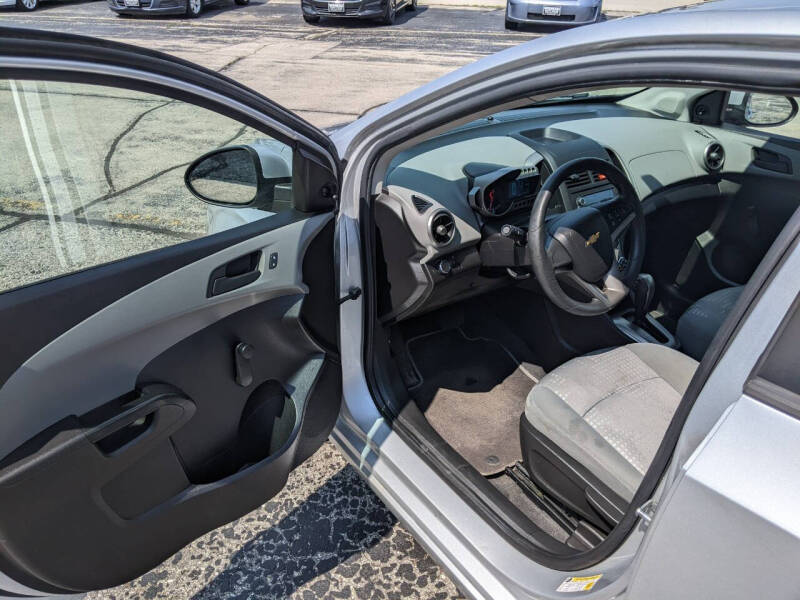 2015 Chevrolet Sonic LS Auto