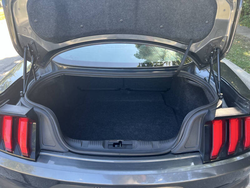 2020 Ford Mustang EcoBoost Premium