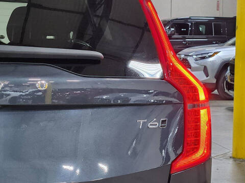 2022 Volvo XC90 T6 Inscription 6-Passenger