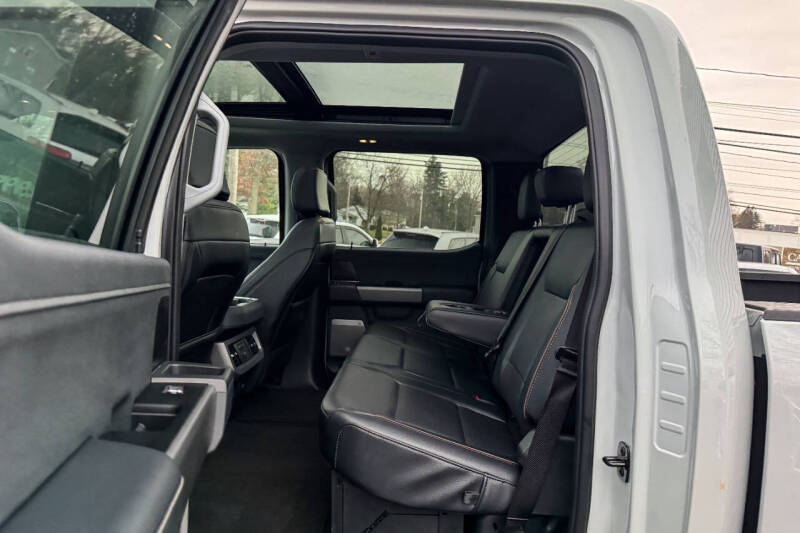 2025 Ford F-450 Super Duty Lariat