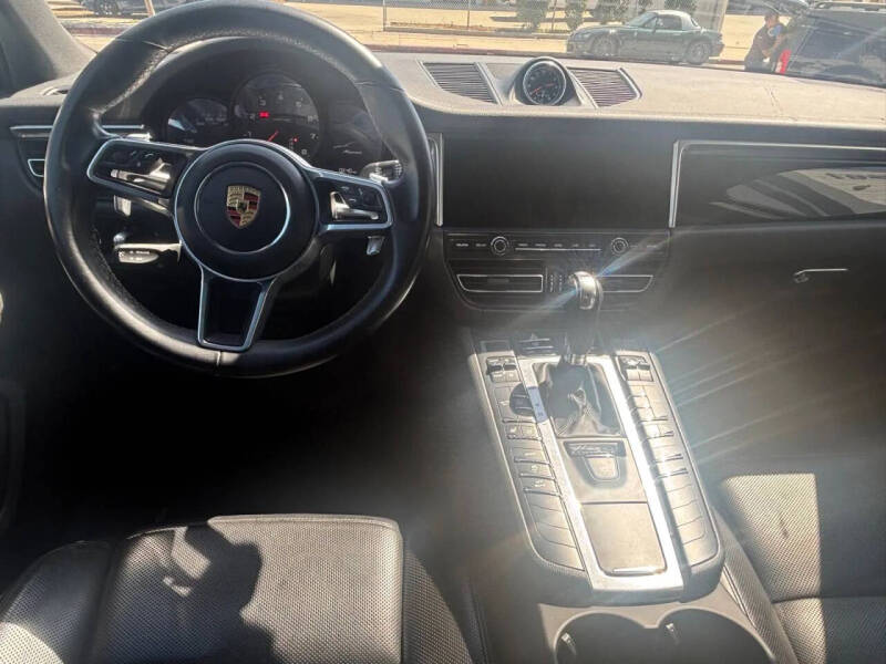 2021 Porsche Macan