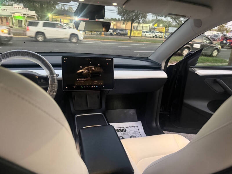 2023 Tesla Model Y Long Range