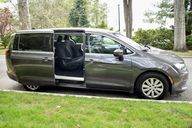 2019 Chrysler Pacifica L