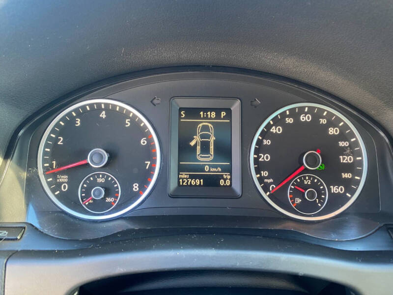 2011 Volkswagen Tiguan SEL