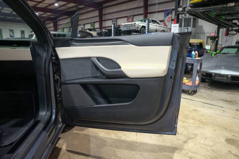 2022 Tesla Model X Plaid