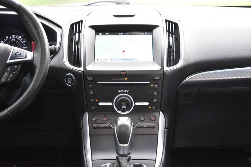 2016 Ford Edge Titanium