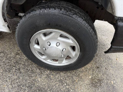 2010 Ford E-Series E-150