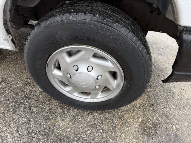 2010 Ford E-Series E-150