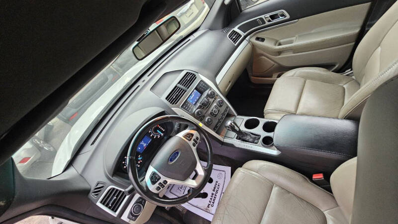 2012 Ford Explorer XLT