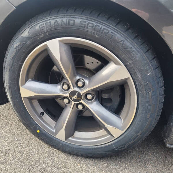 2015 Ford Mustang V6