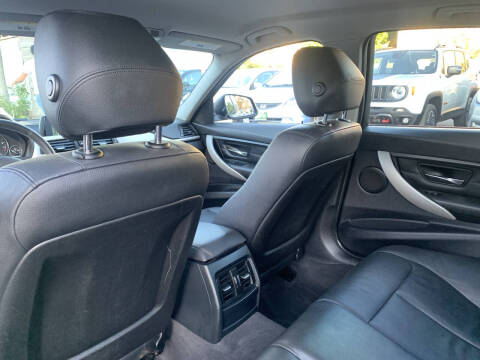 2014 BMW 3 Series 320i