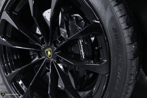 2023 Lamborghini Urus S