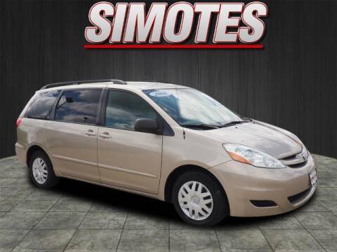 2008 Toyota Sienna for sale at SIMOTES MOTORS in Minooka IL