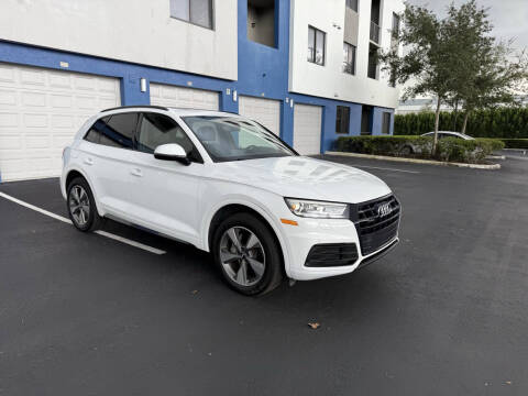 2020 Audi Q5 quattro Titanium Premium 45 TFSI