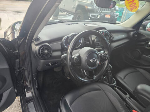 2015 MINI Hardtop 4 Door Cooper