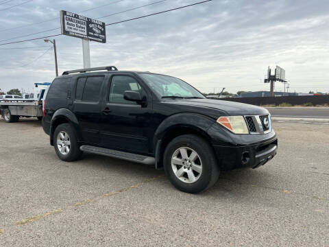 2012 Nissan Pathfinder for sale at H&H Auto in Caldwell ID