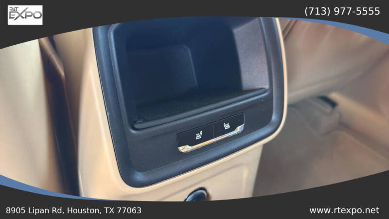 2015 Porsche Macan Turbo