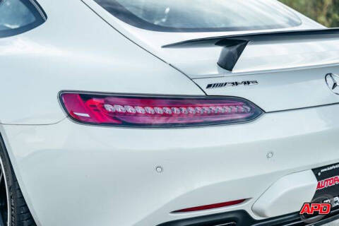 2017 Mercedes-Benz AMG GT