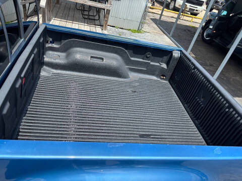 2006 Mitsubishi Raider LS