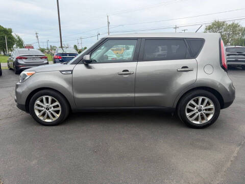 2017 Kia Soul +