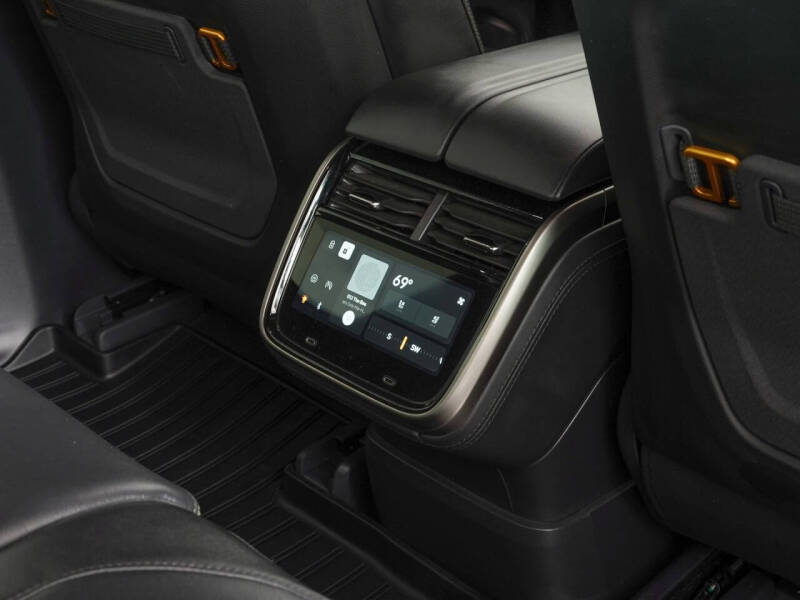 2022 Rivian R1T Adventure