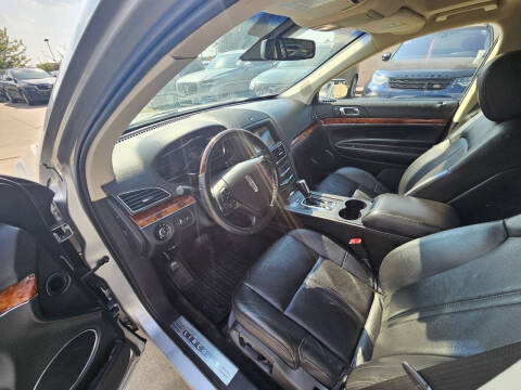 2016 Lincoln MKT EcoBoost