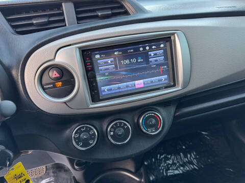 2012 Toyota Yaris 3-Door L