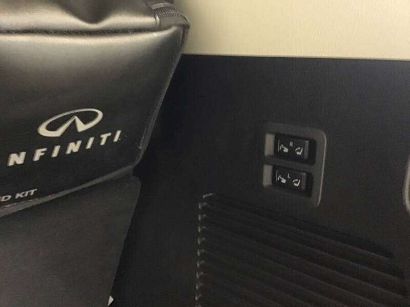 2022 Infiniti QX80 Premium Select