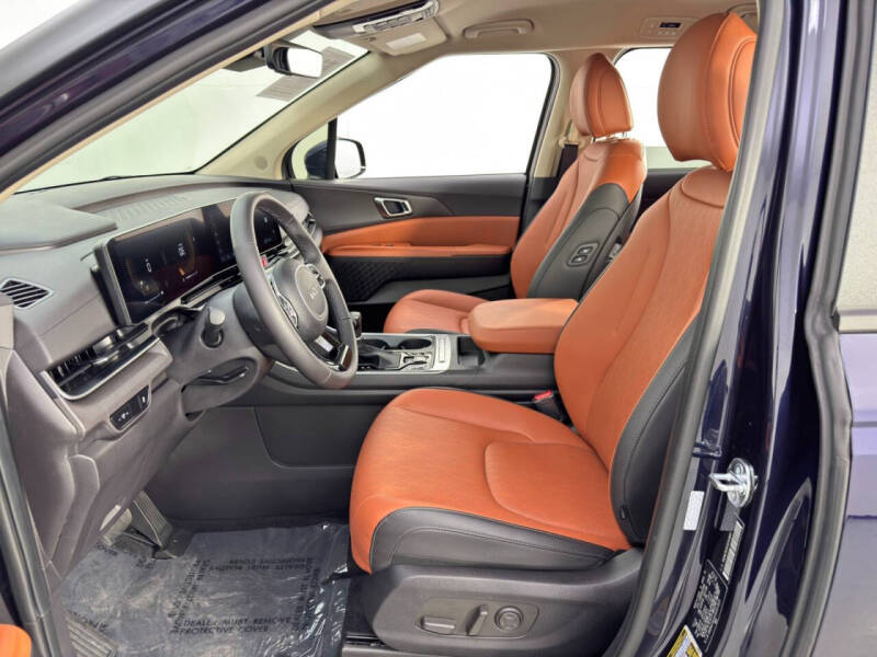 2025 Kia Carnival EX