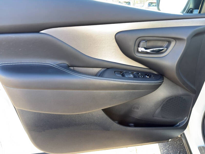 2024 Nissan Murano SV