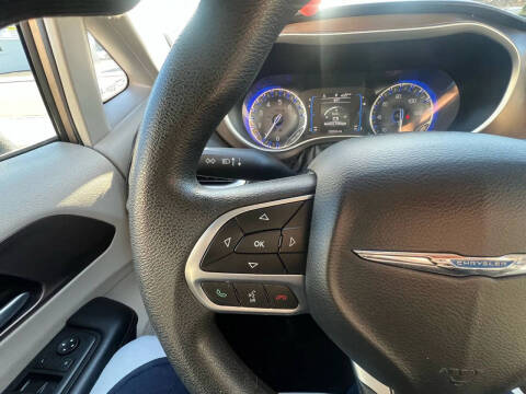 2017 Chrysler Pacifica Touring