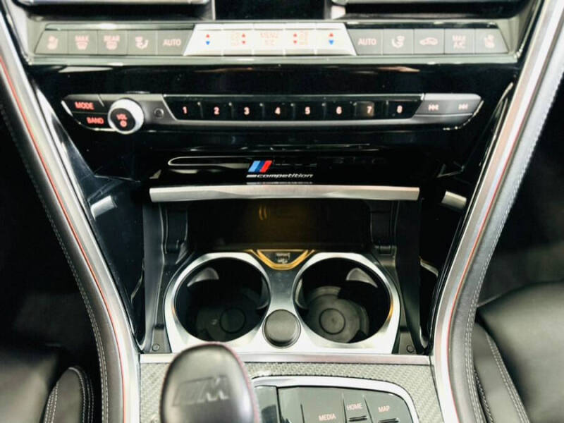 2022 BMW M8 Competition