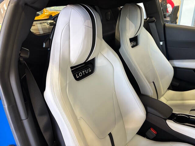 2025 Lotus Emira 17