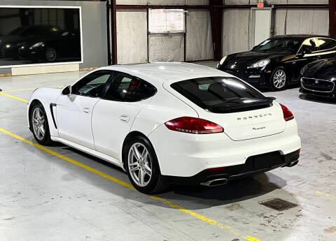 2014 Porsche Panamera 4