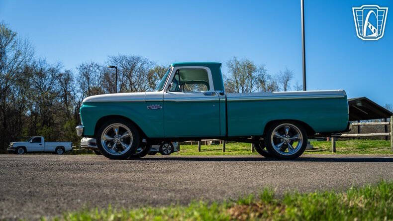 1966 Ford F-100