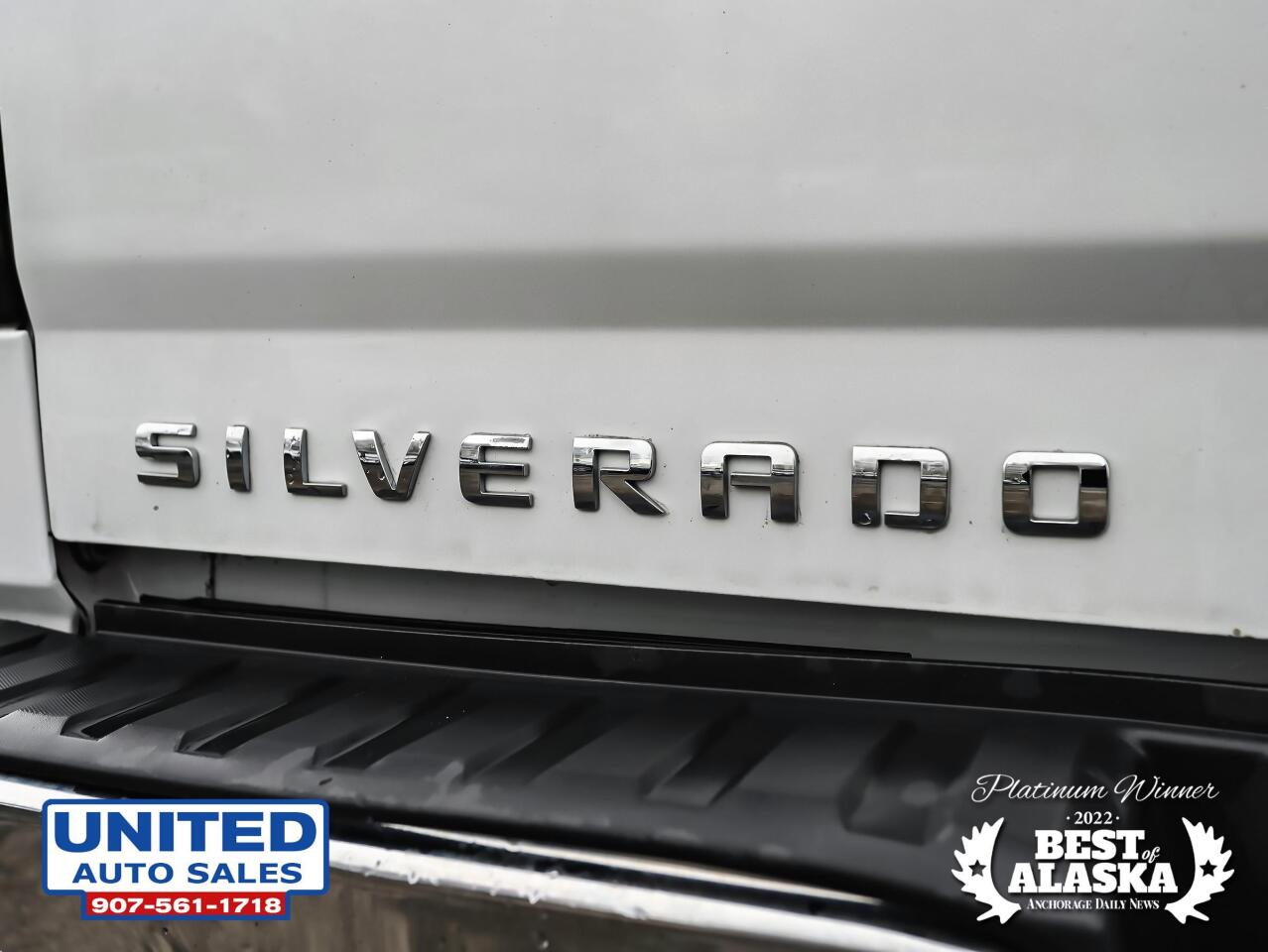 2015 Chevrolet Silverado 1500 LT Pickup 4D 6 1/2 ft 23