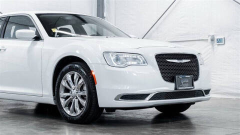 2022 Chrysler 300 Touring