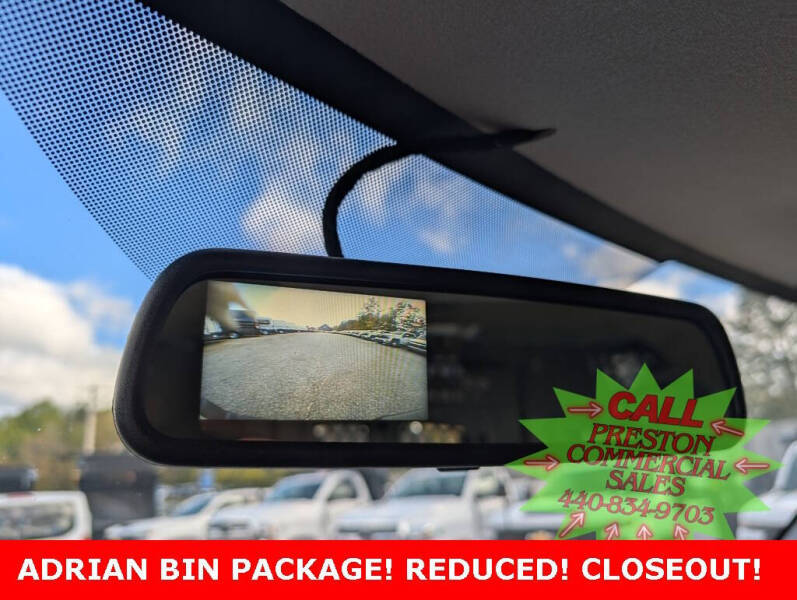 2025 Chevrolet Express 3500