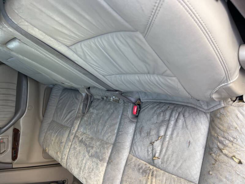 2004 Toyota Sequoia Limited