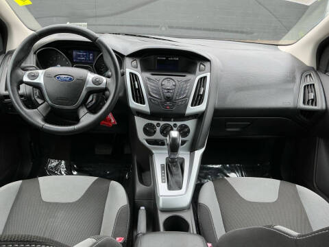 2012 Ford Focus SE